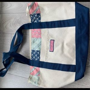 Vineyard Vines beach bag